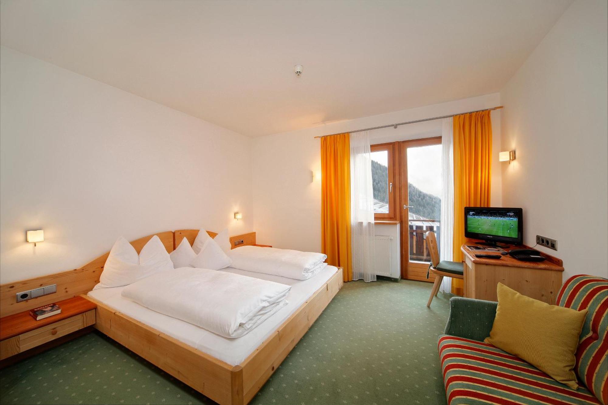 Hotel Ultnerhof Santa Gertrude المظهر الخارجي الصورة
